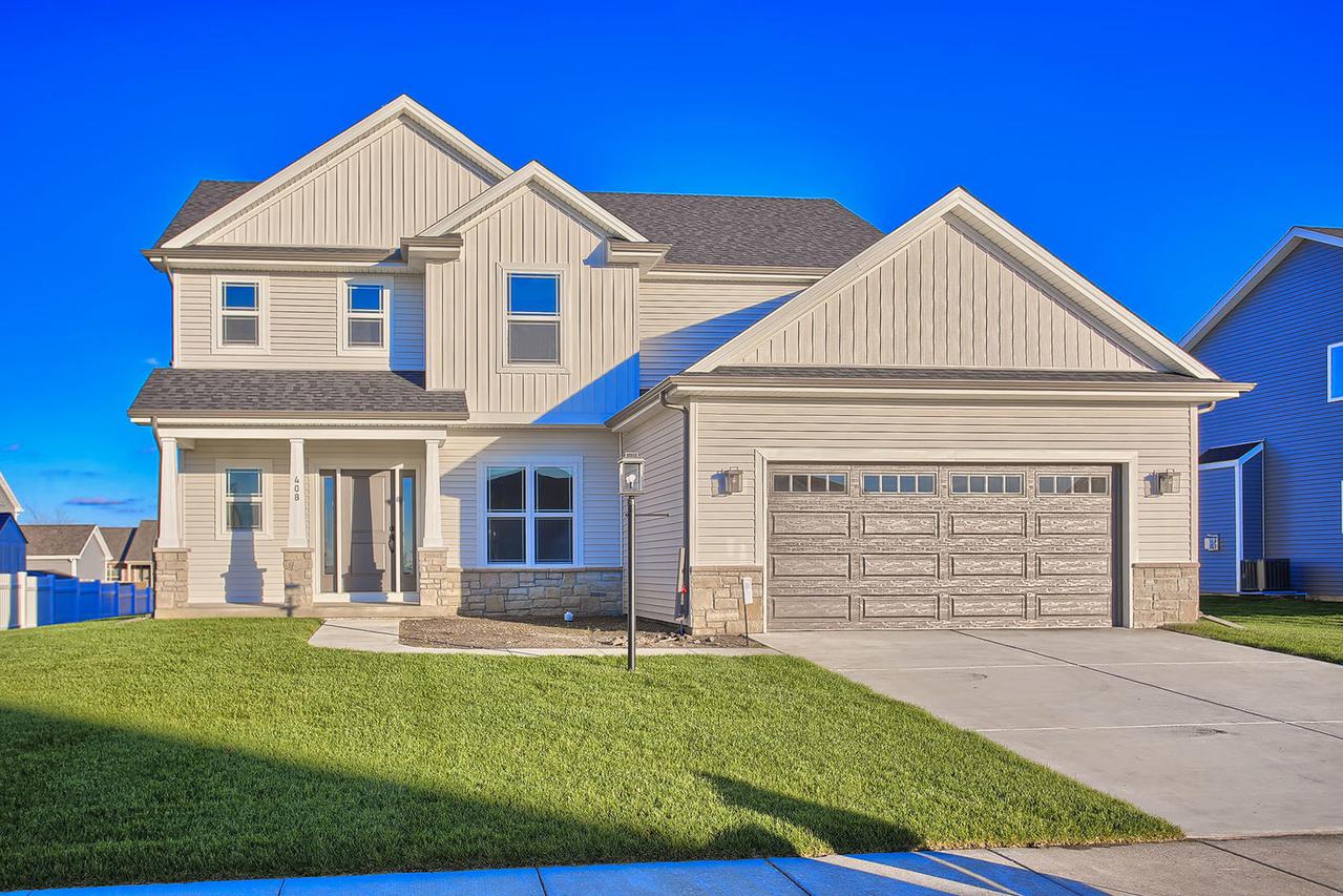 408 Capitol St., Savoy, IL 61874