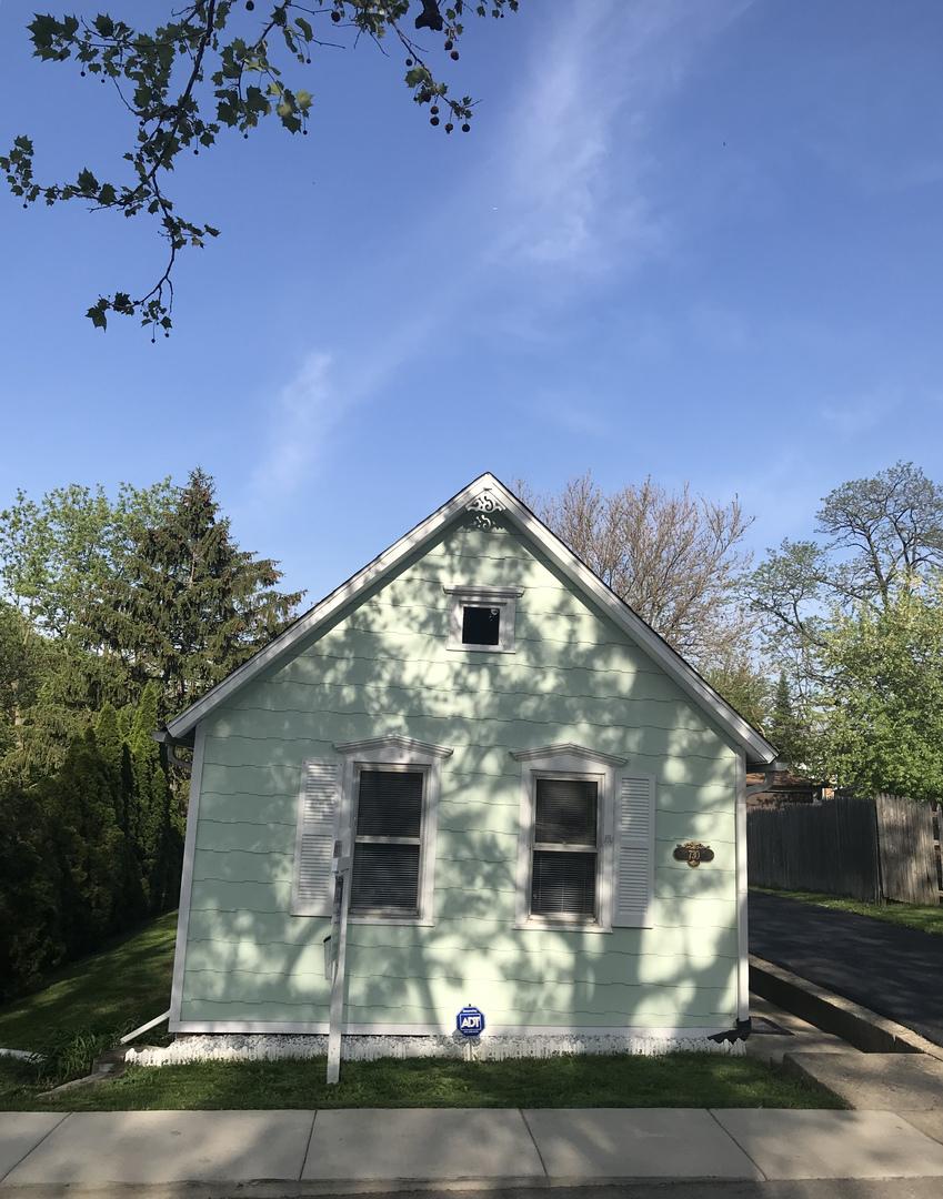 730 Ledochowski St., Lemont, IL 60439