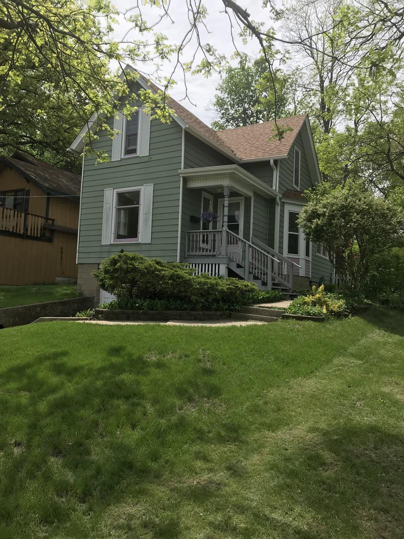 1515 Oakes Ave., Rockford, IL 61108