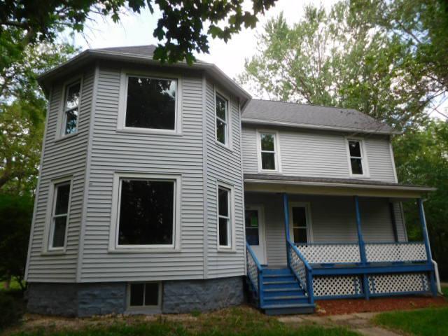 129 E Market St., Piper City, IL 60959
