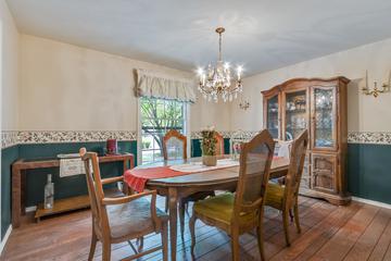 1008 Beau Brummel Dr., Sleepy Hollow, IL 60118
