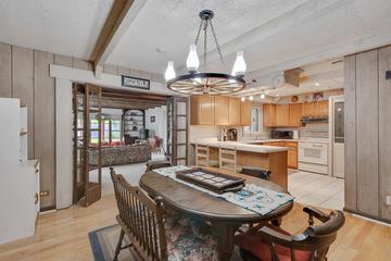 1008 Beau Brummel Dr., Sleepy Hollow, IL 60118