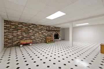 1008 Beau Brummel Dr., Sleepy Hollow, IL 60118