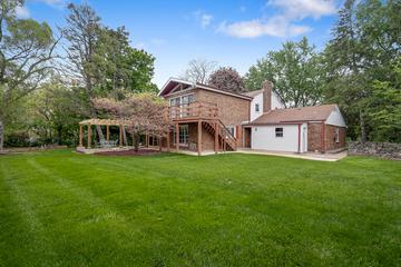 1008 Beau Brummel Dr., Sleepy Hollow, IL 60118