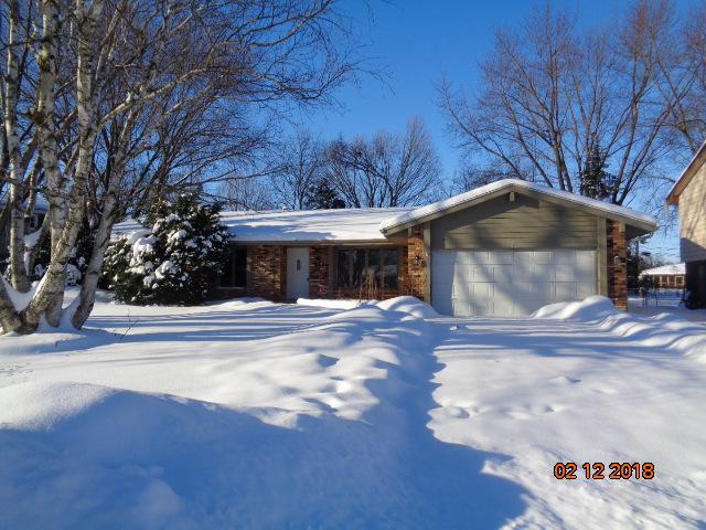 1008 Pine Valley Dr., Rockford, IL 61107