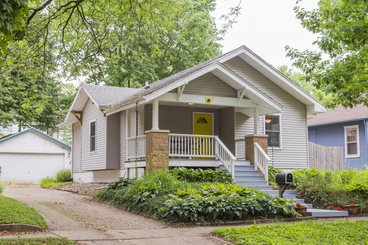 411 W Stanage Ave., Champaign, IL 61820