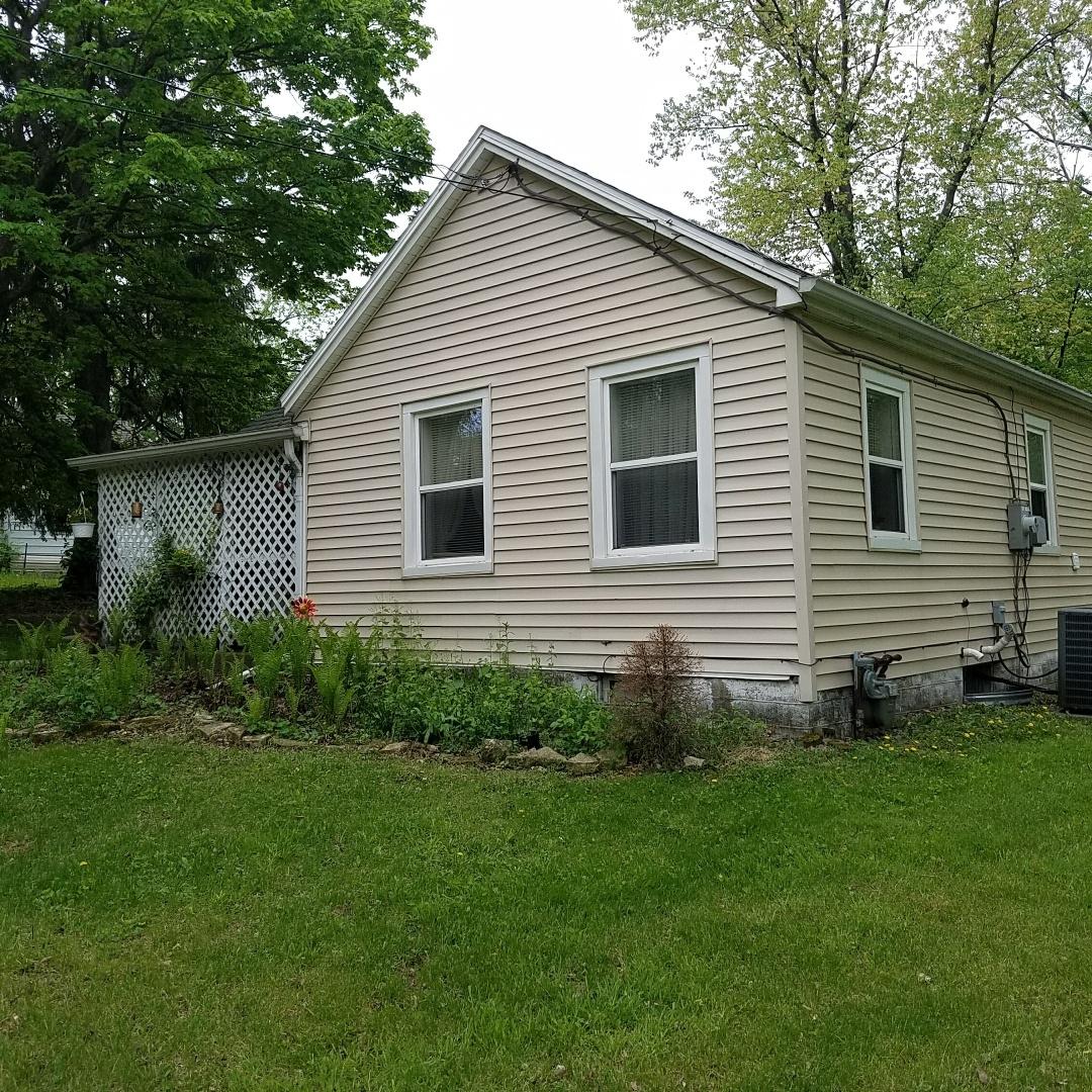 201 N State St., Franklin Grove, IL 61031
