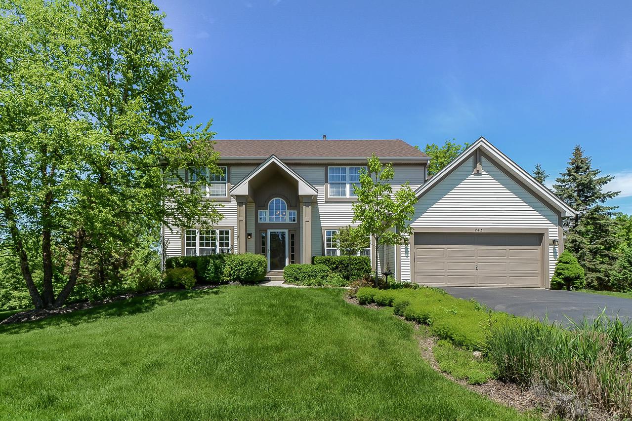 745 Appaloosa Tr., Wauconda, IL 60084