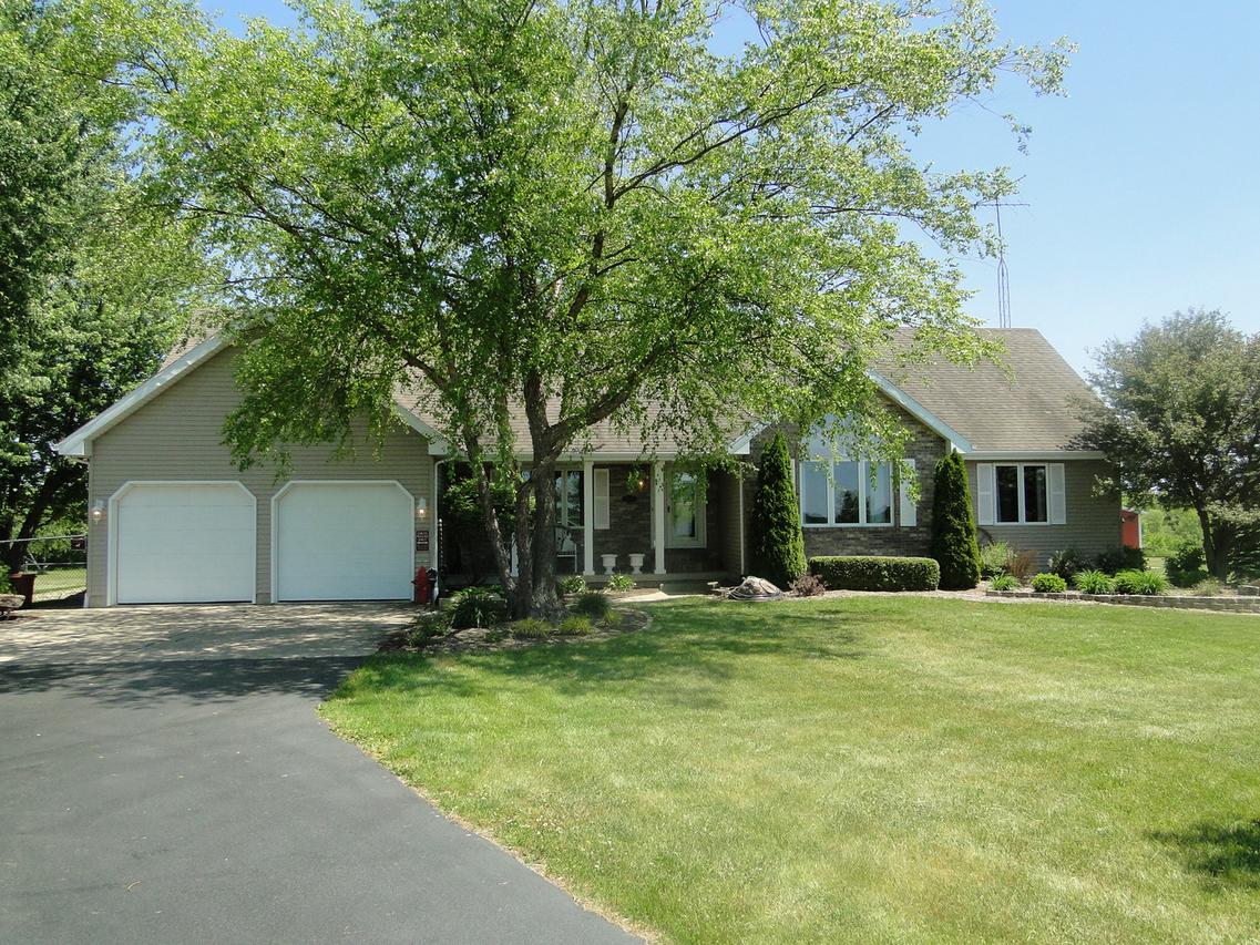 2151 N 3750w Rd., Kankakee, IL 60901