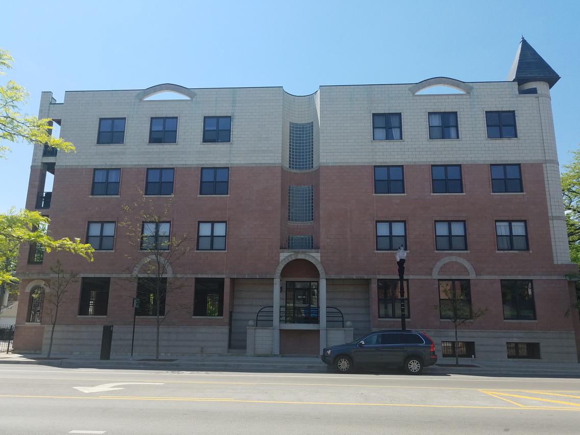 1735 W Lawrence Ave. #2W, Chicago, IL 60640