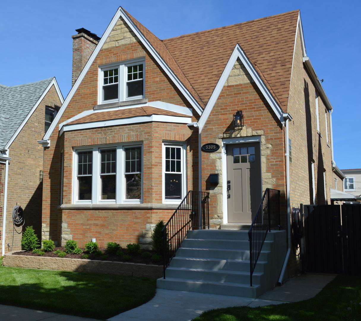 5305 N Lockwood Ave., Chicago, IL 60630