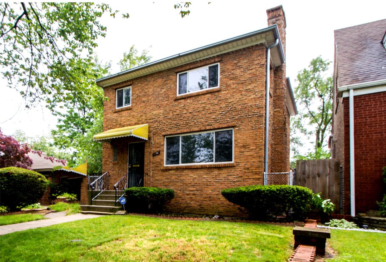 1239 E 98th St., Chicago, IL 60628