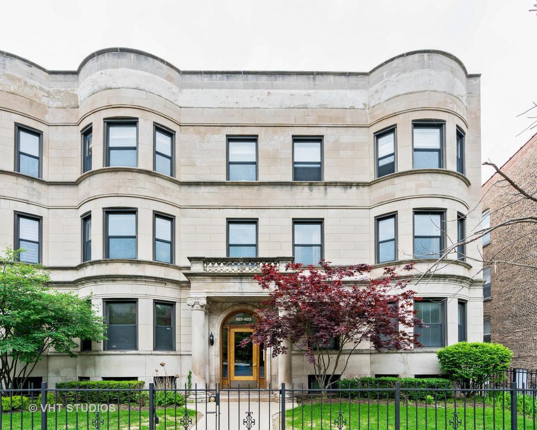 921 Belle Plaine Ave. #2, Chicago, IL 60613