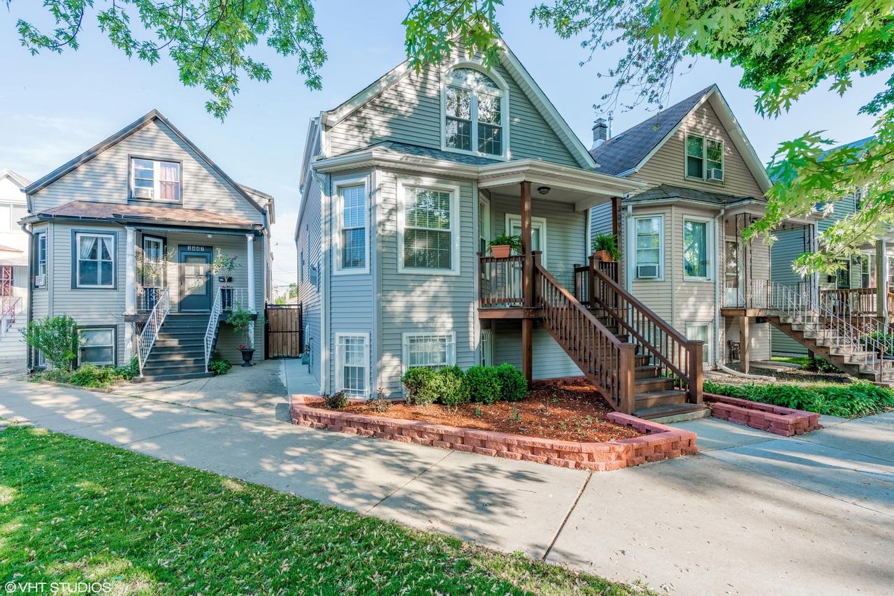 3099 N Elbridge Ave., Chicago, IL 60618