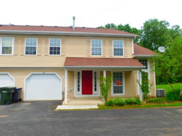 237 Teak Ln., Streamwood, IL 60107