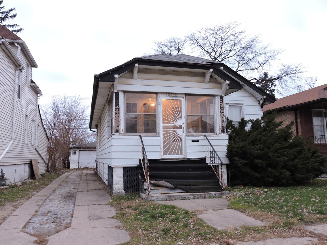 12118 S Emerald Ave., Chicago, IL 60628
