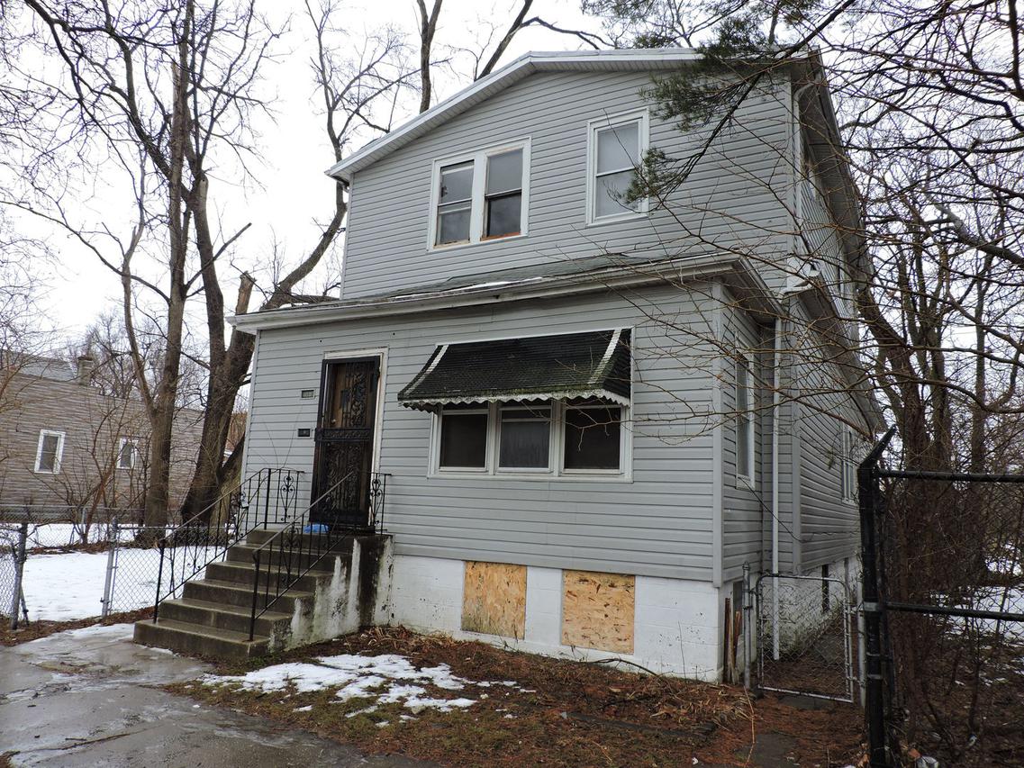 11835 S Peoria St., Chicago, IL 60643
