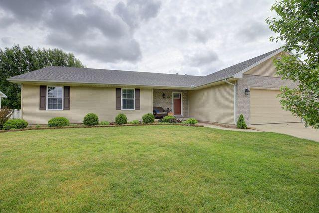 608 Rosewood Dr., St. Joseph, IL 61873