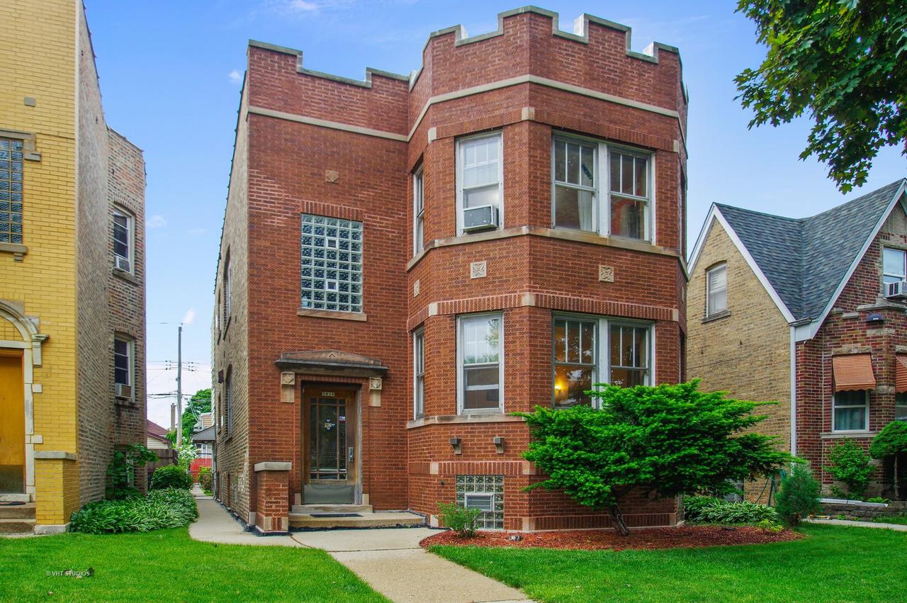 3030 N Menard Ave., Chicago, IL 60634