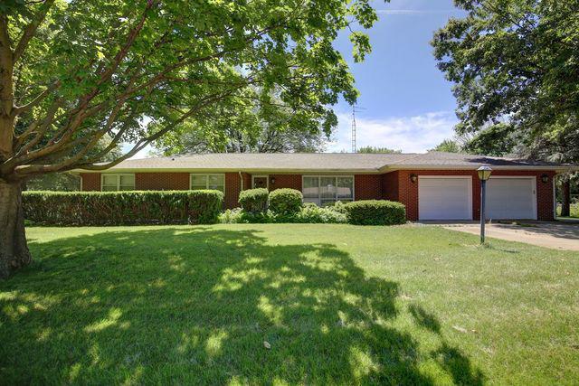 2239 Marilyn Dr., St. Joseph, IL 61873