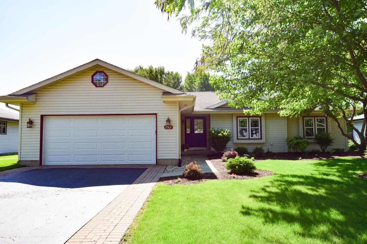 2507 Labrecque Dr., Plainfield, IL 60586