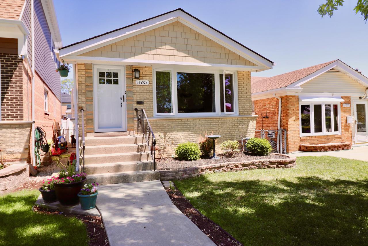 11203 S Troy St., Chicago, IL 60655