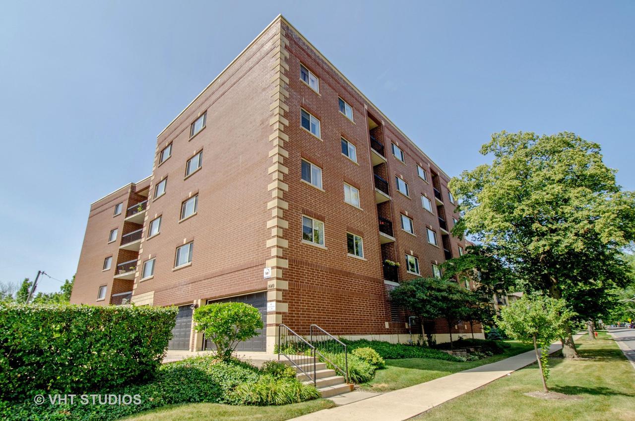 1649 Ashland Ave. #401, Des Plaines, IL 60016