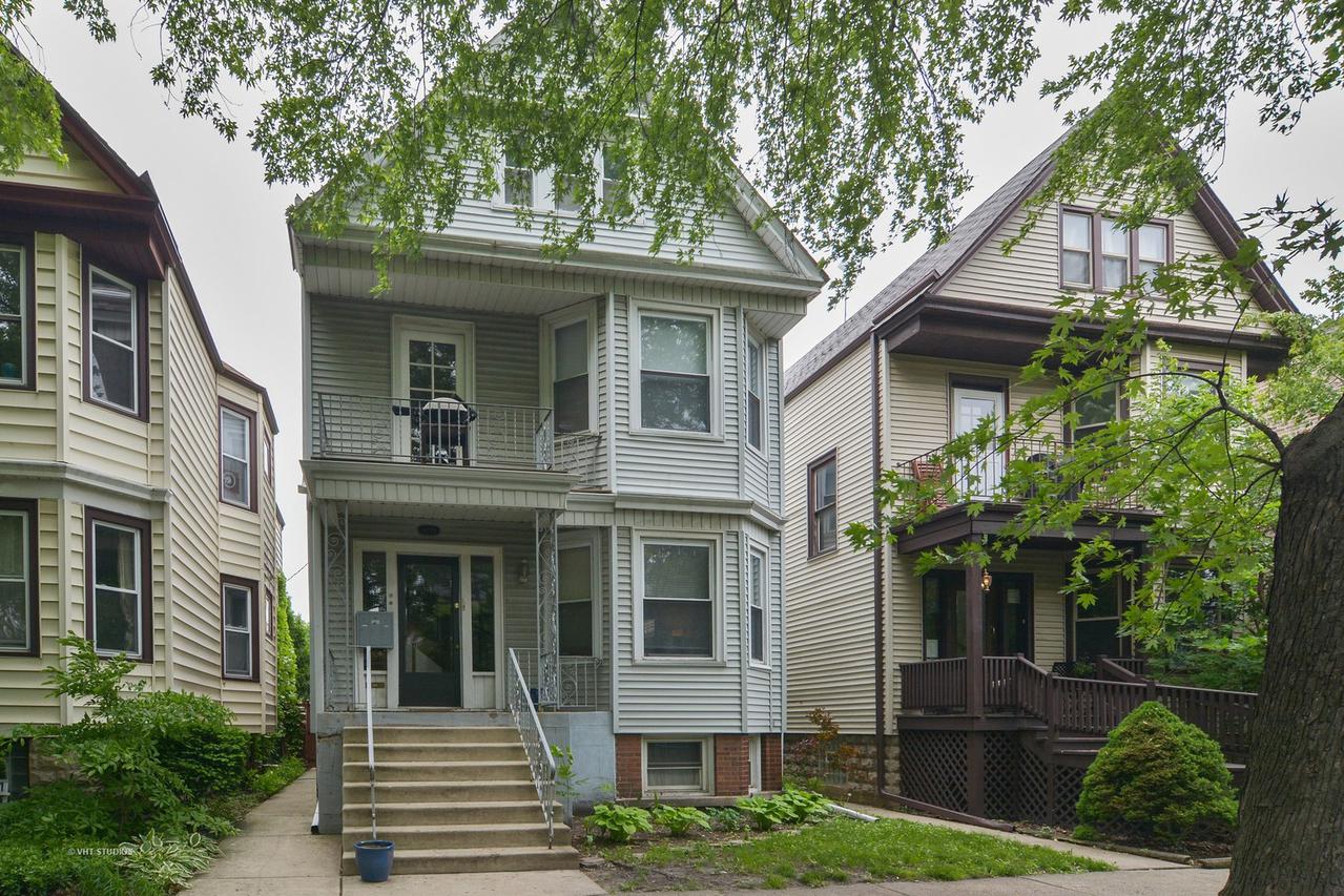 4048 N Campbell Ave., Chicago, IL 60618