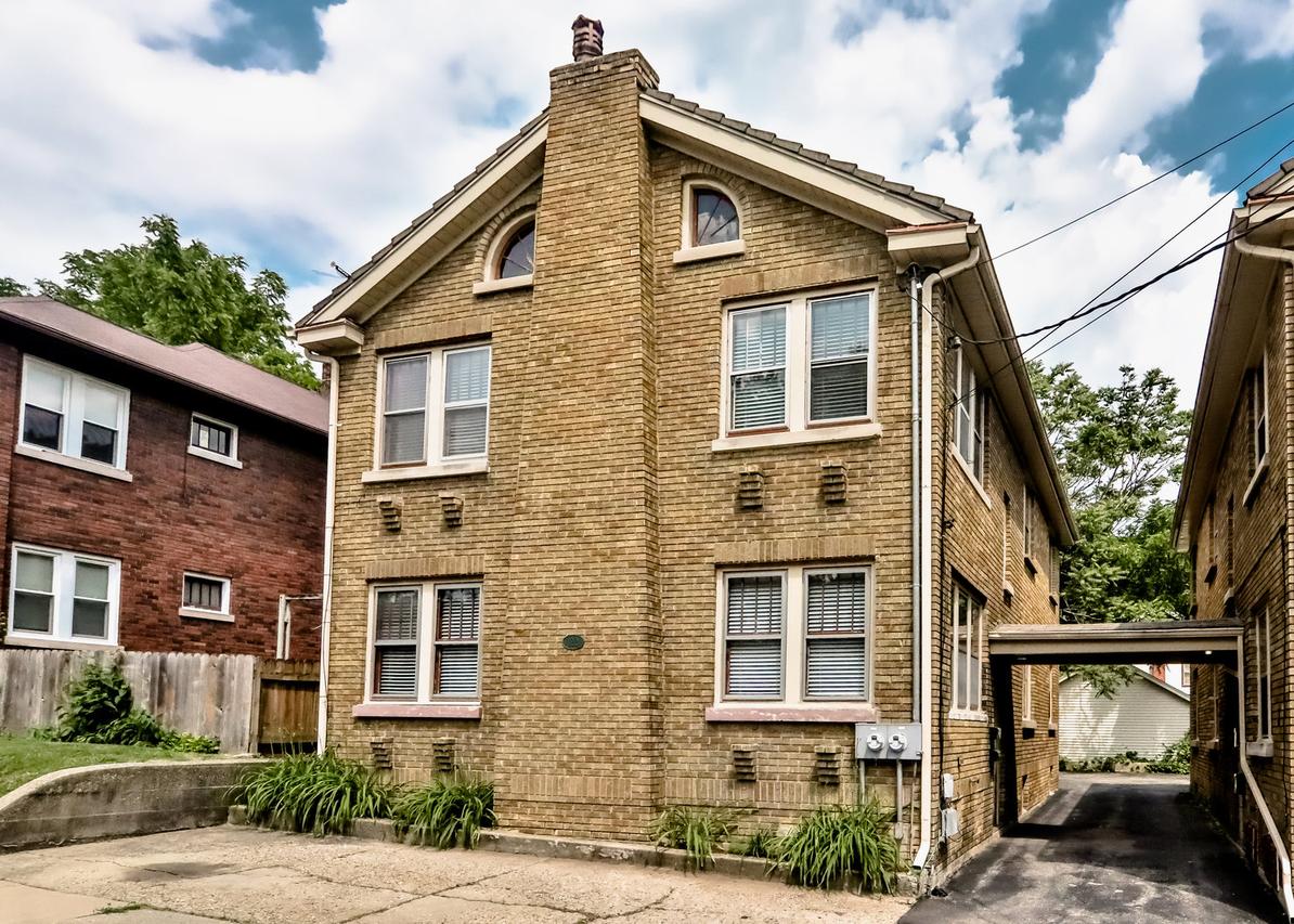 122 S Chicago Ave., Rockford, IL 61104