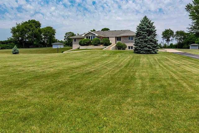 8032 Elevator Rd., Roscoe, IL 61073