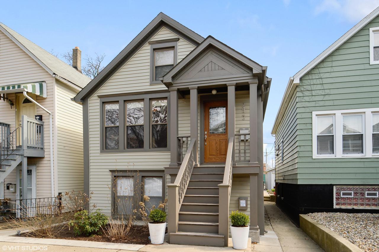 2423 W Fletcher St., Chicago, IL 60618