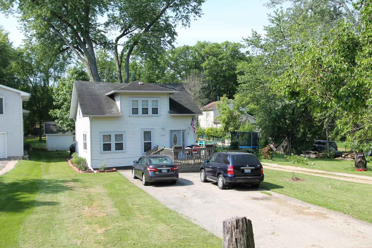 24759 W Clinton Ave., Round Lake, IL 60073