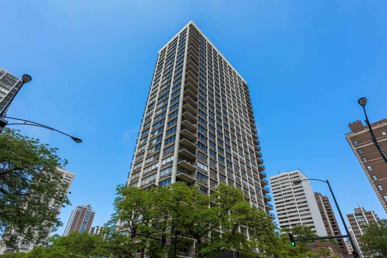 88 W Schiller St. #2903L, Chicago, IL 60610