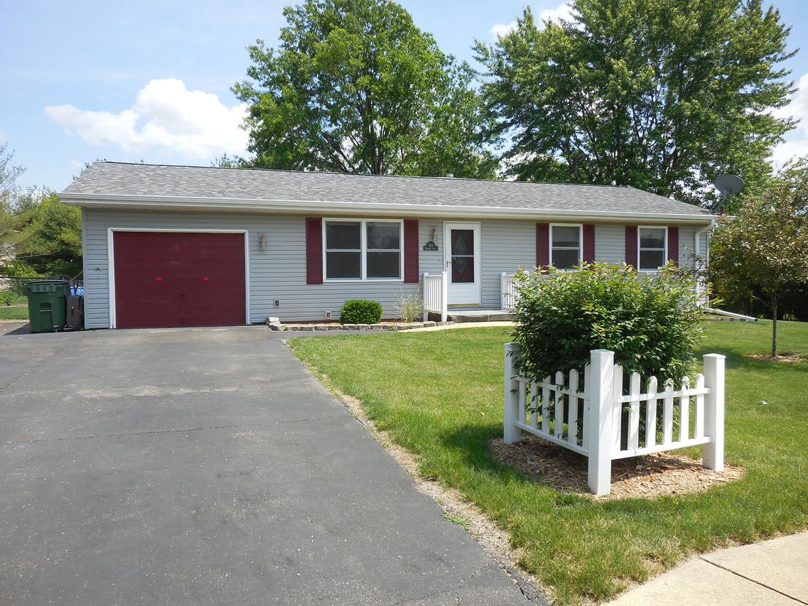 501 Richard Ct., Mahomet, IL 61853