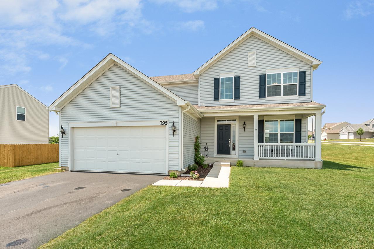 795 Kentshire Dr., Yorkville, IL 60560