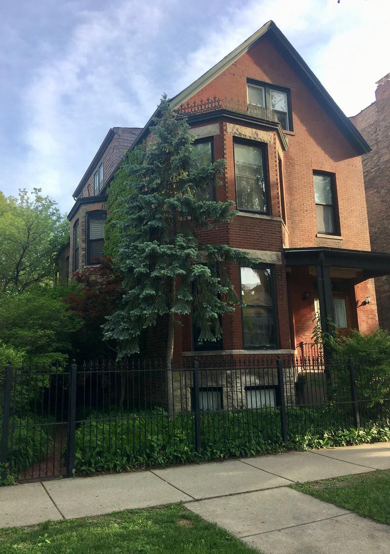 1033 W Wellington Ave., Chicago, IL 60657