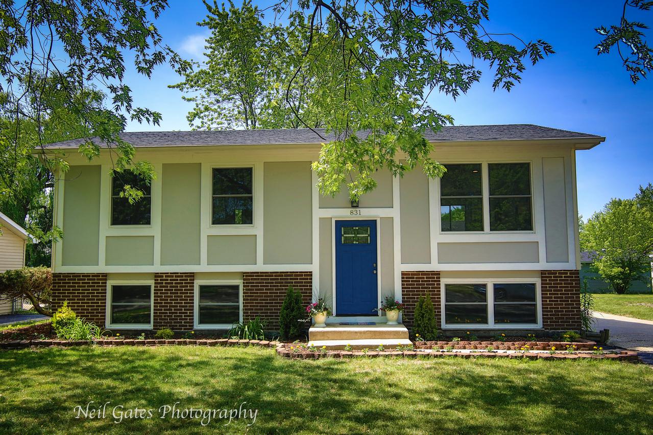 831 Tamms Ln., Bolingbrook, IL 60440