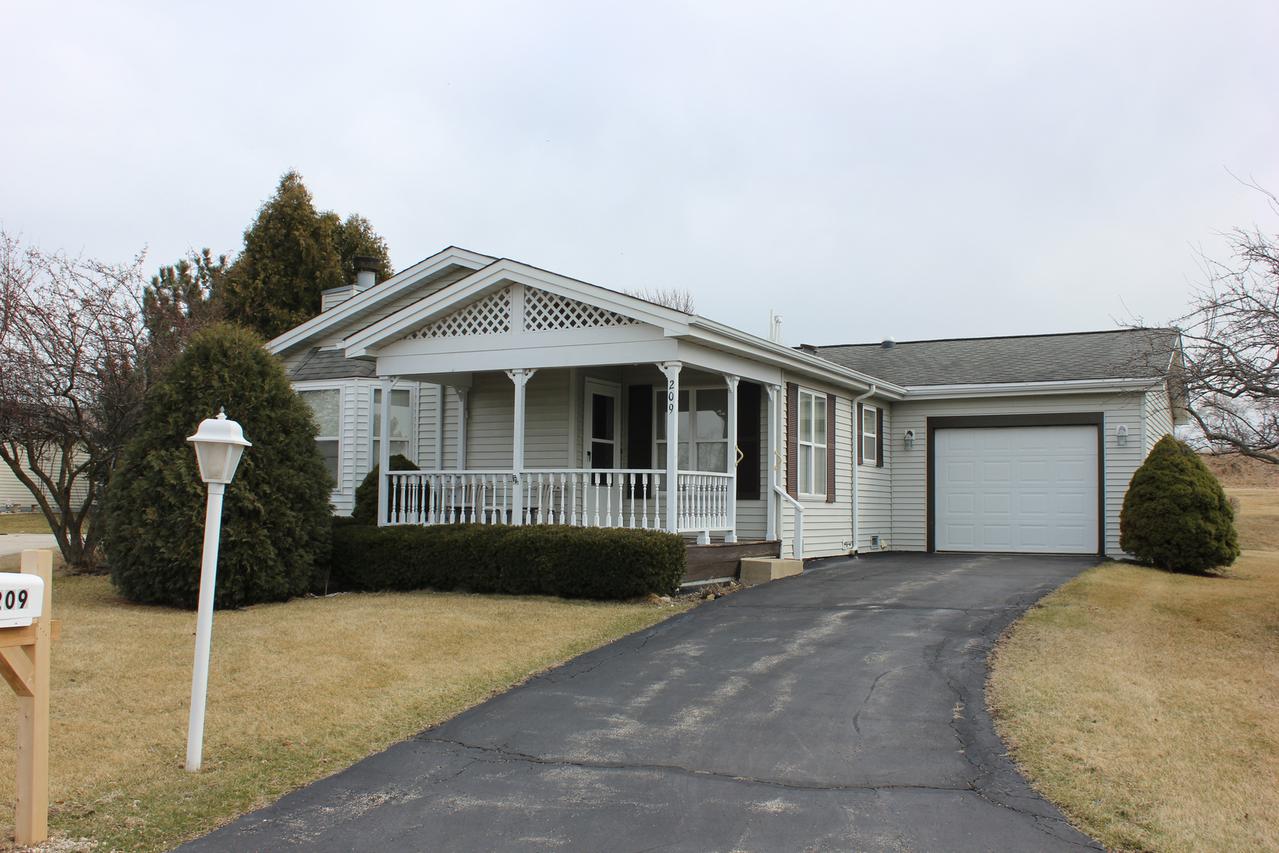 209 Amendola Way, Grayslake, IL 60030