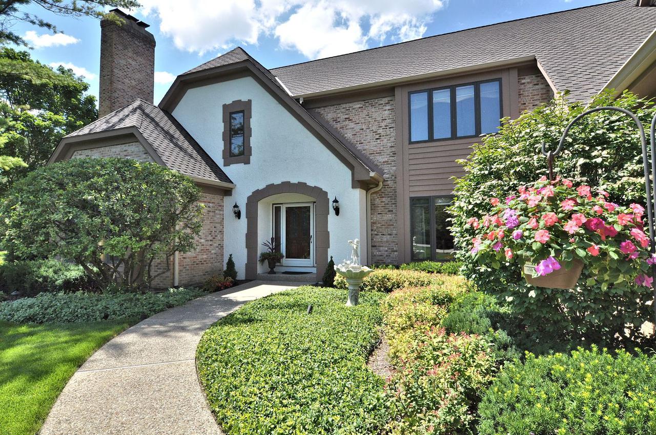 12 Corey Dr., South Barrington, IL 60010