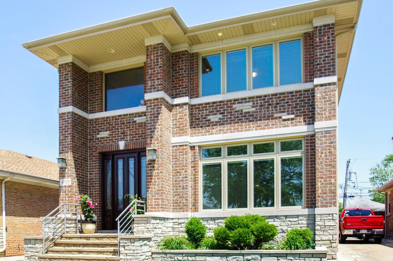 4553 N Orange Ave., Norridge, IL 60706