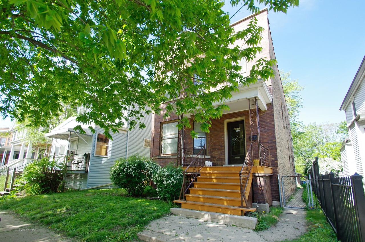 4830 N Ashland Ave., Chicago, IL 60640