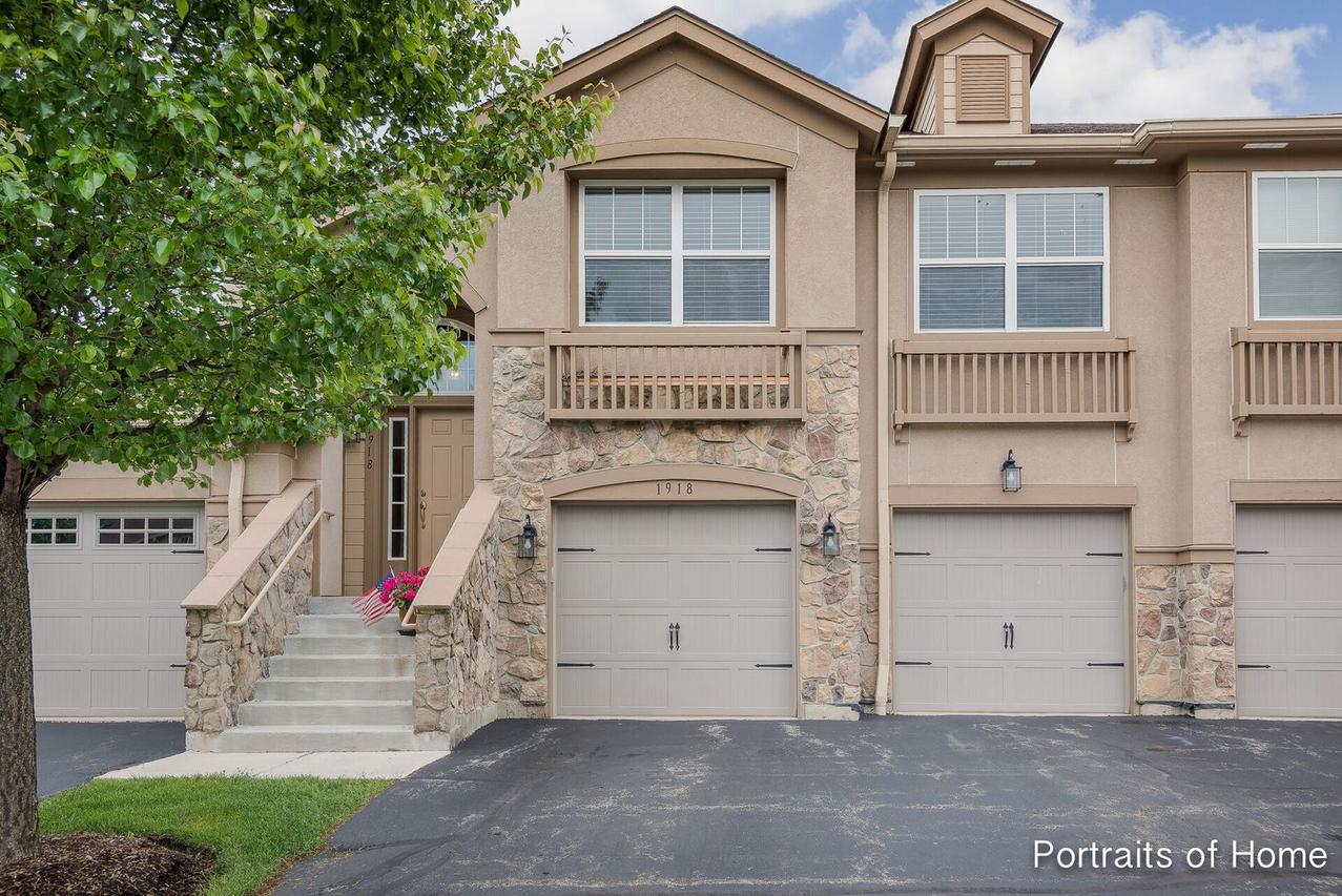 1918 Crenshaw Cir. #15-2, Vernon Hills, IL 60061
