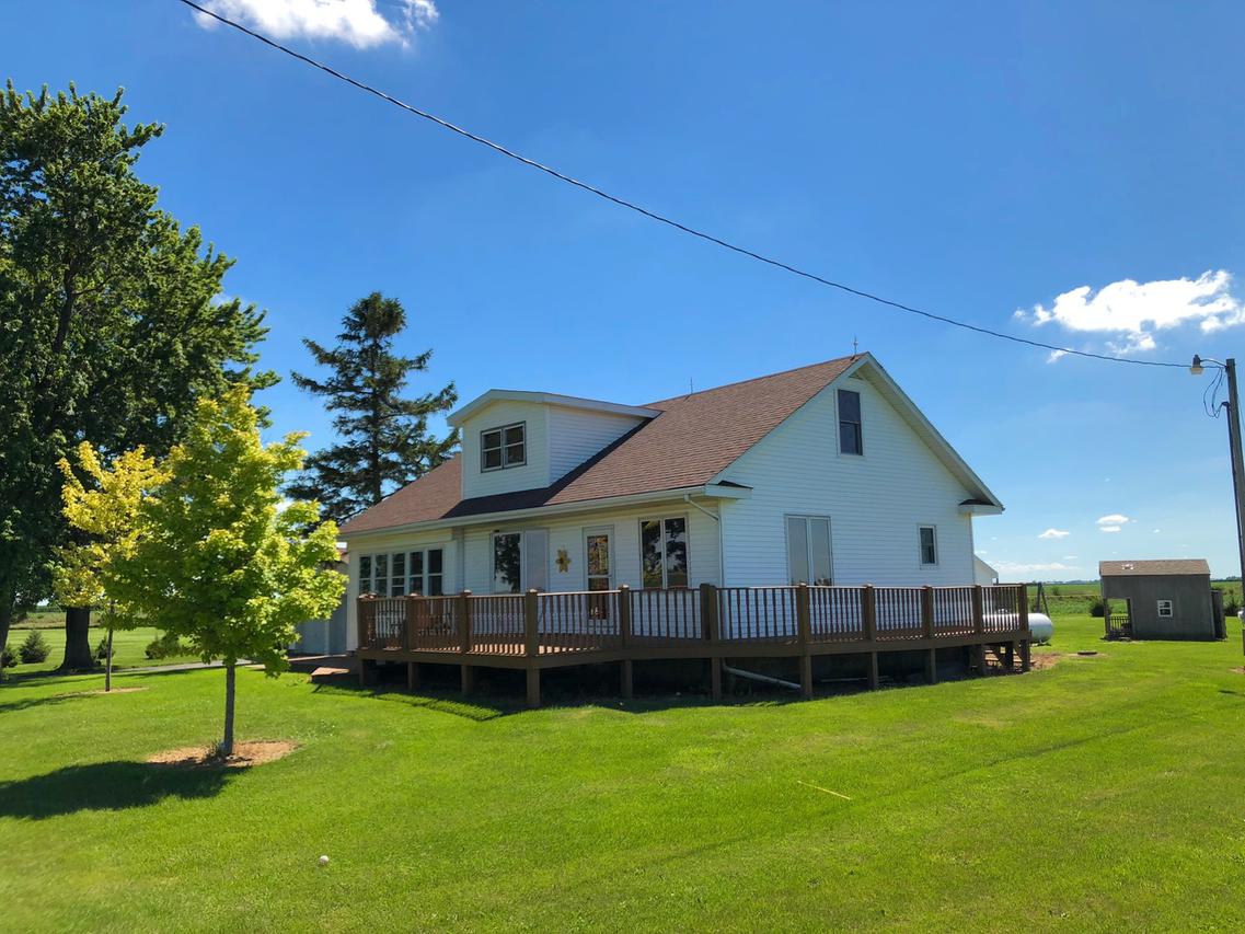 2769 N 1700 E Rd., Piper City, IL 60959