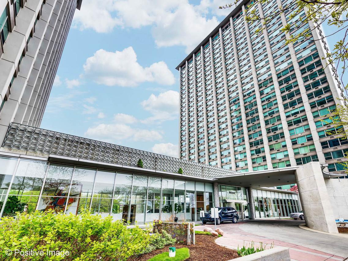 3600 N Lake Shore Dr. #610, Chicago, IL 60613