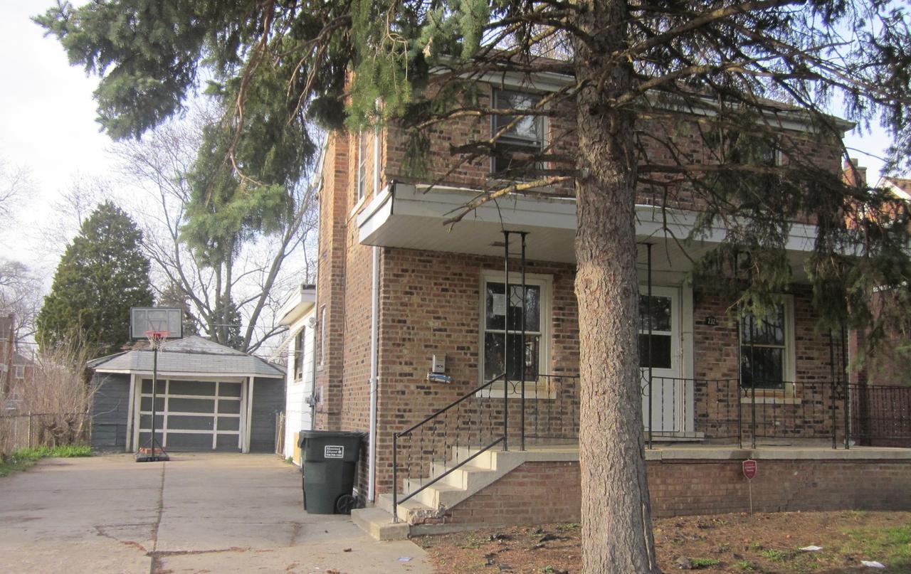 232 E 141st St., Dolton, IL 60419