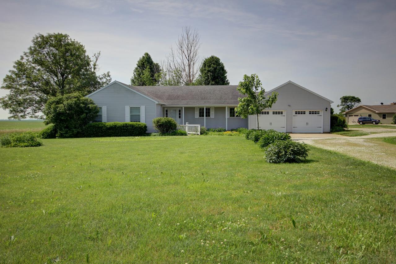 2728 E 1425 N Rd., Allerton, IL 61810