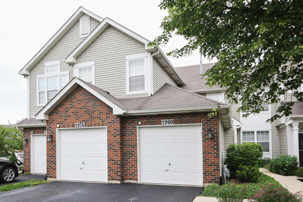 2978 Kentshire Cir., Naperville, IL 60564
