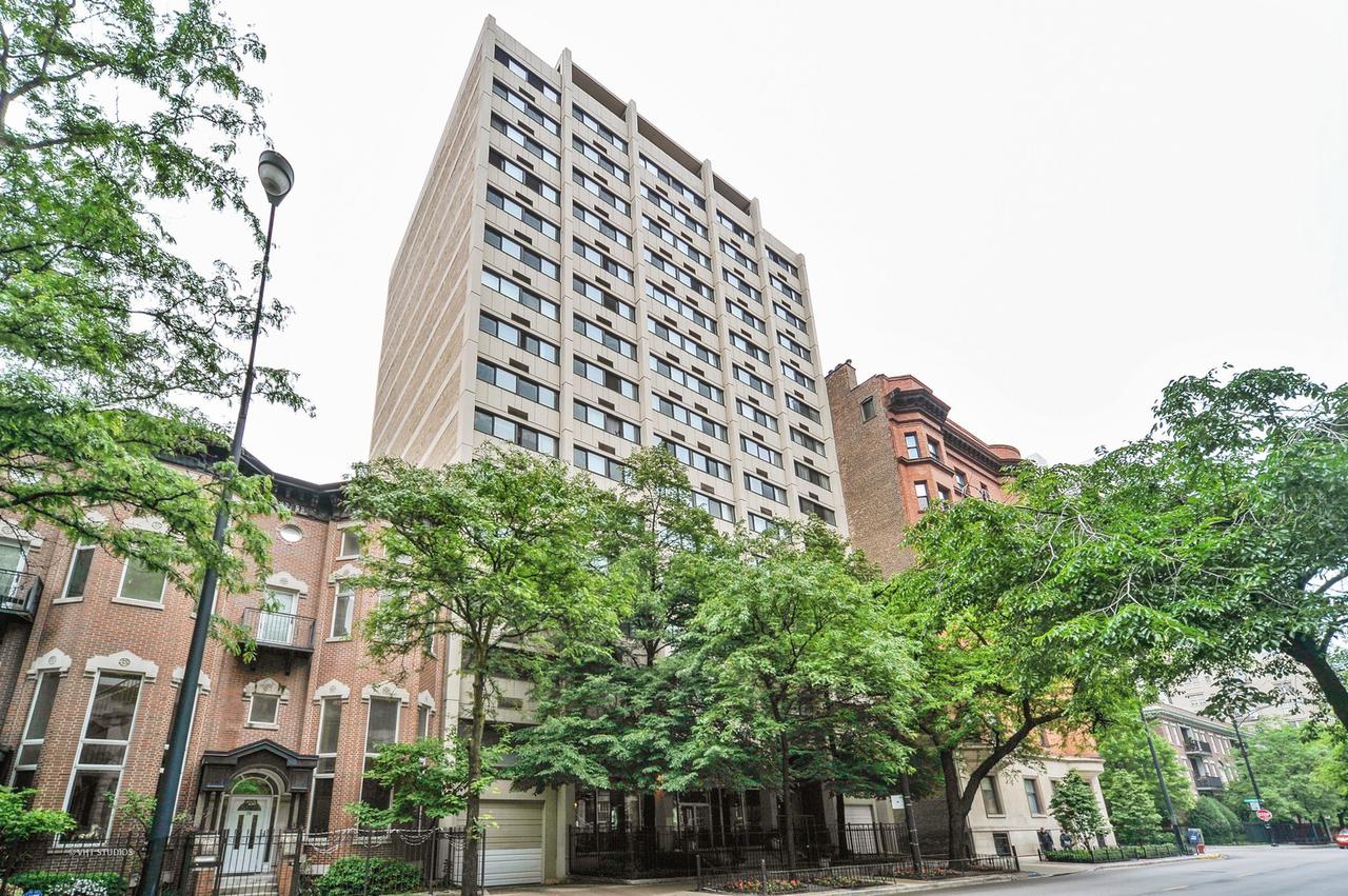 30 E Division St. #15C, Chicago, IL 60610