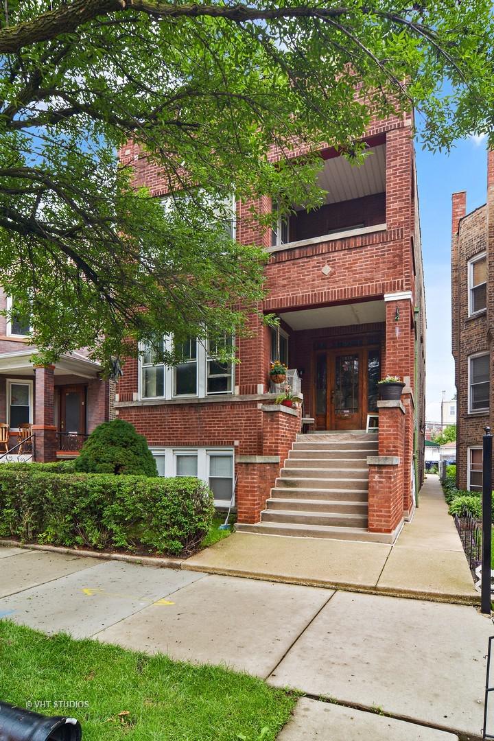 3070 N Haussen Ct., Chicago, IL 60618
