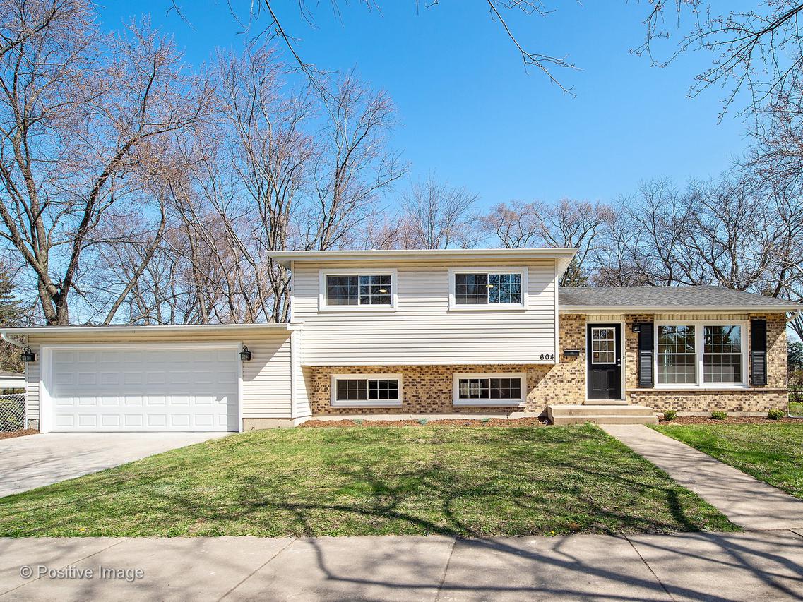 604 Lowden Ave., Glen Ellyn, IL 60137